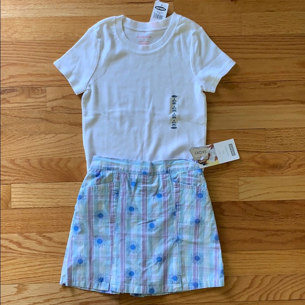 Girls outfit, NWT, skort and shirt, size 6/7.